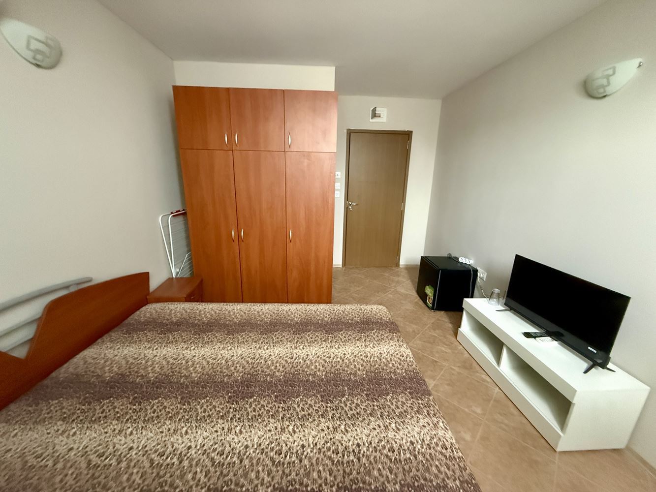 Kompaktowe i funkcjonalne studio w Ravdzie – gotowe do zamieszkania