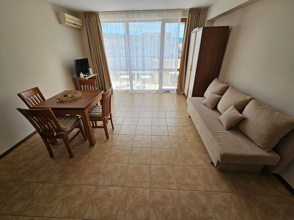 Apartament z jedną sypialnią z panoramicznymi widokami i doskonałą lokalizacją w Słonecznym Brzegu