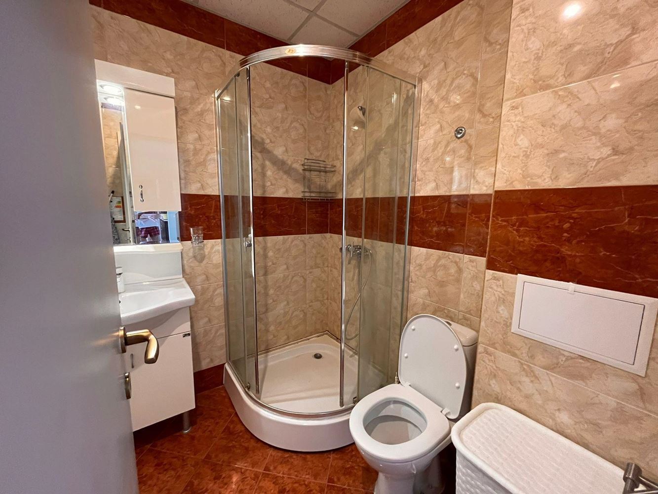 Dwupokojowe mieszkanie w Słonecznym Brzegu – komfort, spokój i zielone otoczenie w pięknym kompleksie