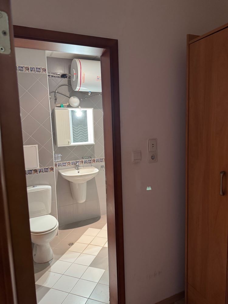 Przestronne studio z widokiem na basen w Słonecznym Brzegu – prąd na taryfie gospodarstwa domowego i doskonała infrastruktura
