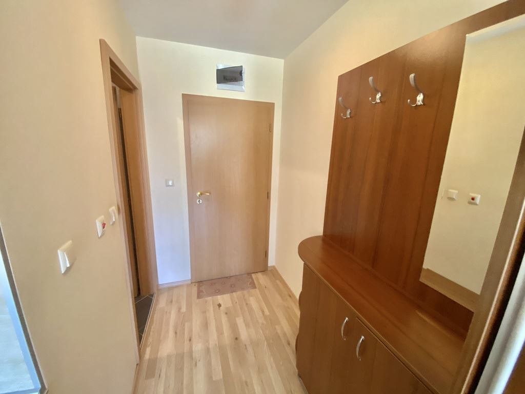 Funkcjonalne studio z widokiem na Stara Płaninę – Słoneczny Brzeg, północna część, 500 m od plaży