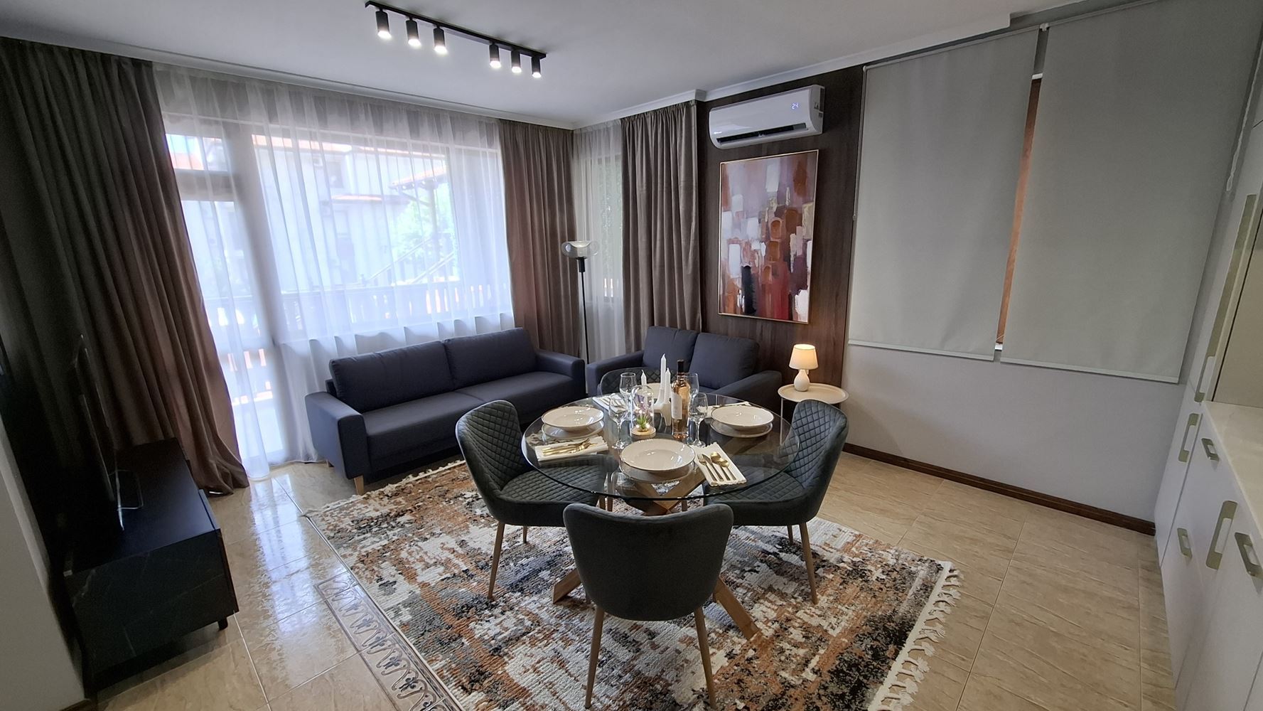 Luksusowy apartament z dwiema sypialniami przy pierwszej linii morza w Świętym Własie – wyjątkowa morska atmosfera i prestiżowy komfort