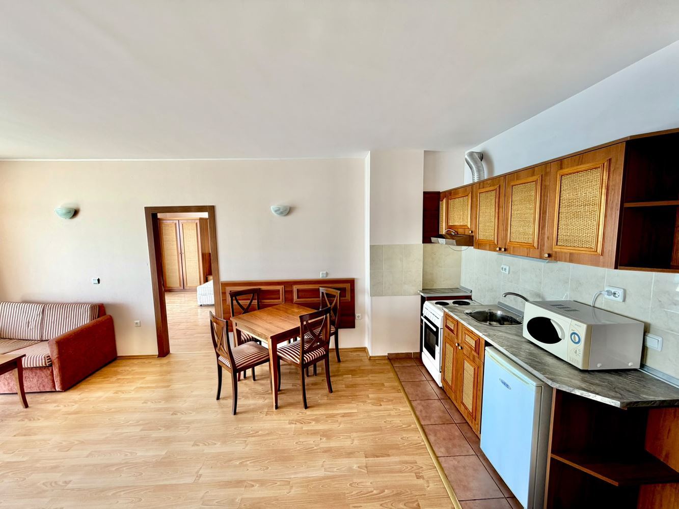 Apartament z jedną sypialnią z panoramicznym widokiem na morze w pierwszej linii brzegowej w Świętym Własie