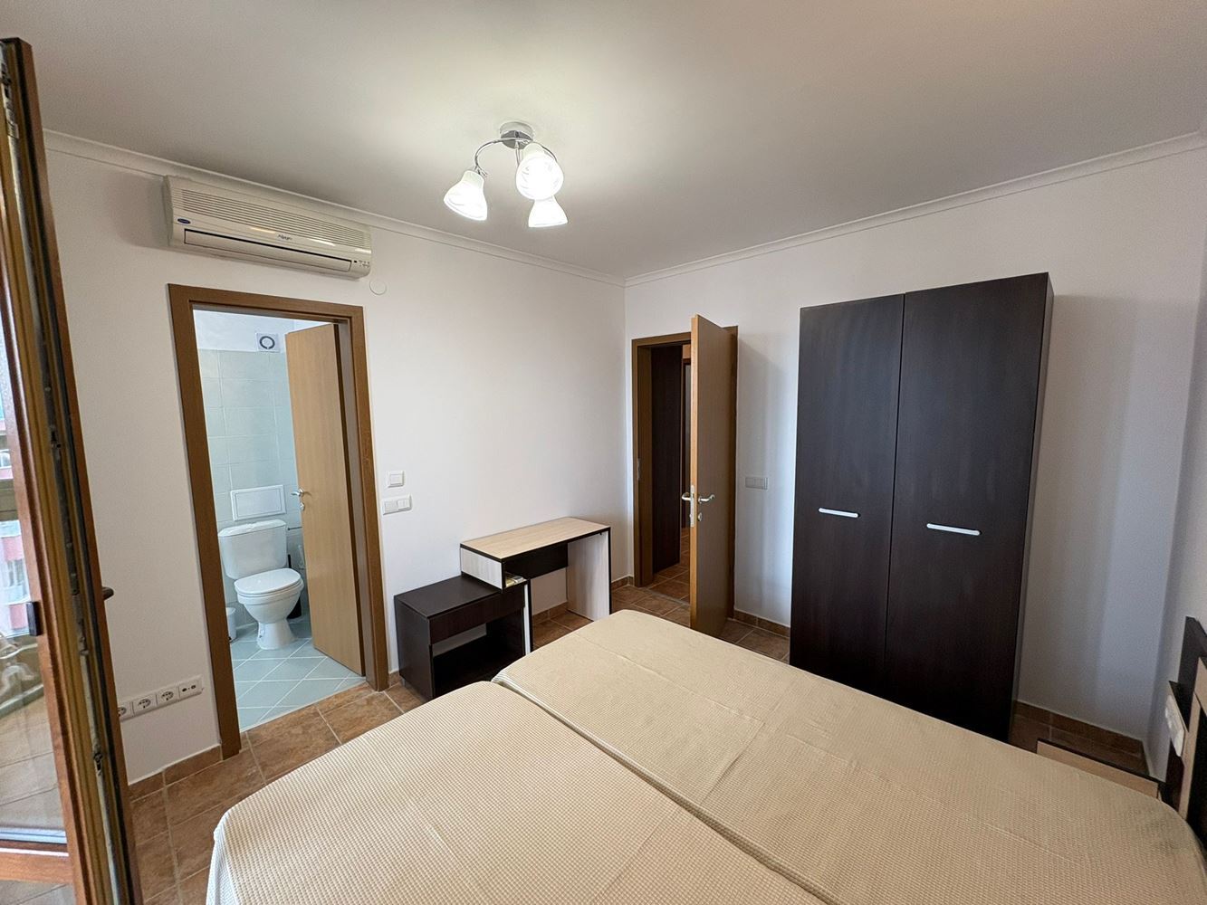  Panoramiczne mieszkanie dwupokojowe na pierwszej linii morza w Pomorie z bezpośrednim widokiem na morze