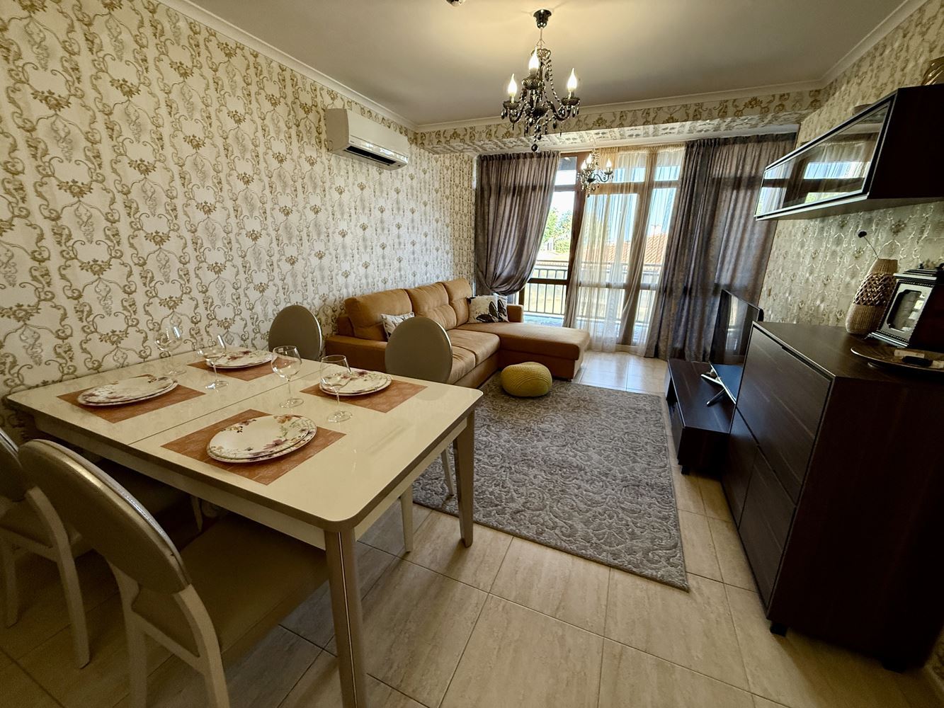 Apartament w pierwszej linii w Sveti Vlas – stylowa nieruchomość przy plaży i marinie jachtowej „Marina Dinevi”