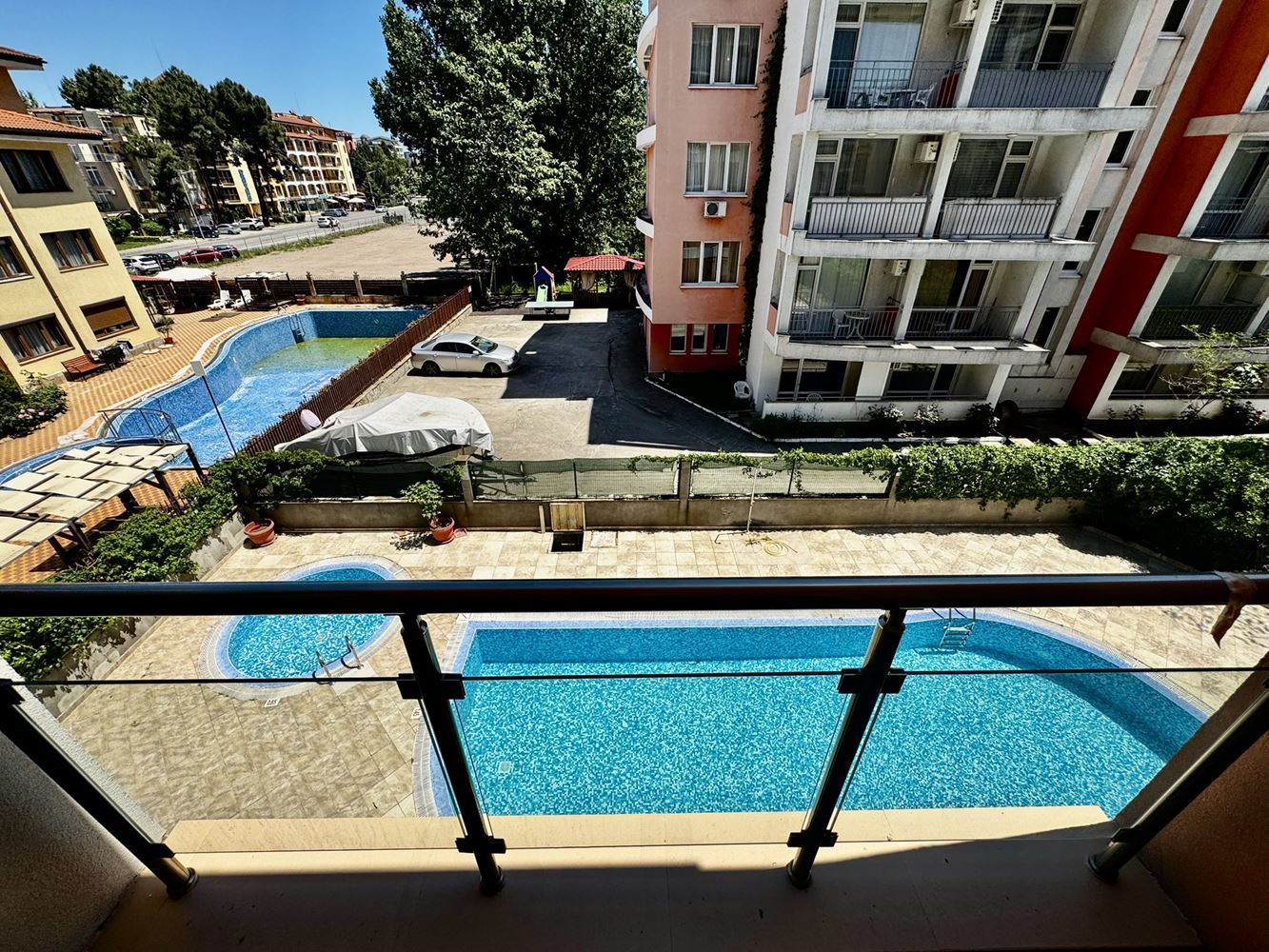 Odkryj swój nowy dom nad morzem - apartament z dwiema sypialniami w centralnej części Słonecznego Brzegu