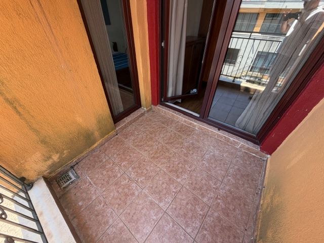 Dwupokojowy apartament na pierwszej linii z widokiem na morze w Aheloy