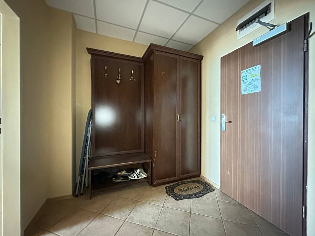 Przestronny apartament z widokiem na morze w pierwszej linii brzegowej w Pomorie – nieruchomość wakacyjna z atmosferą luksusowego kurortu