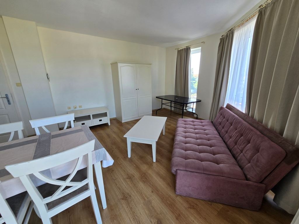 Przestronny apartament trzypokojowy z doskonałą lokalizacją i blisko morza