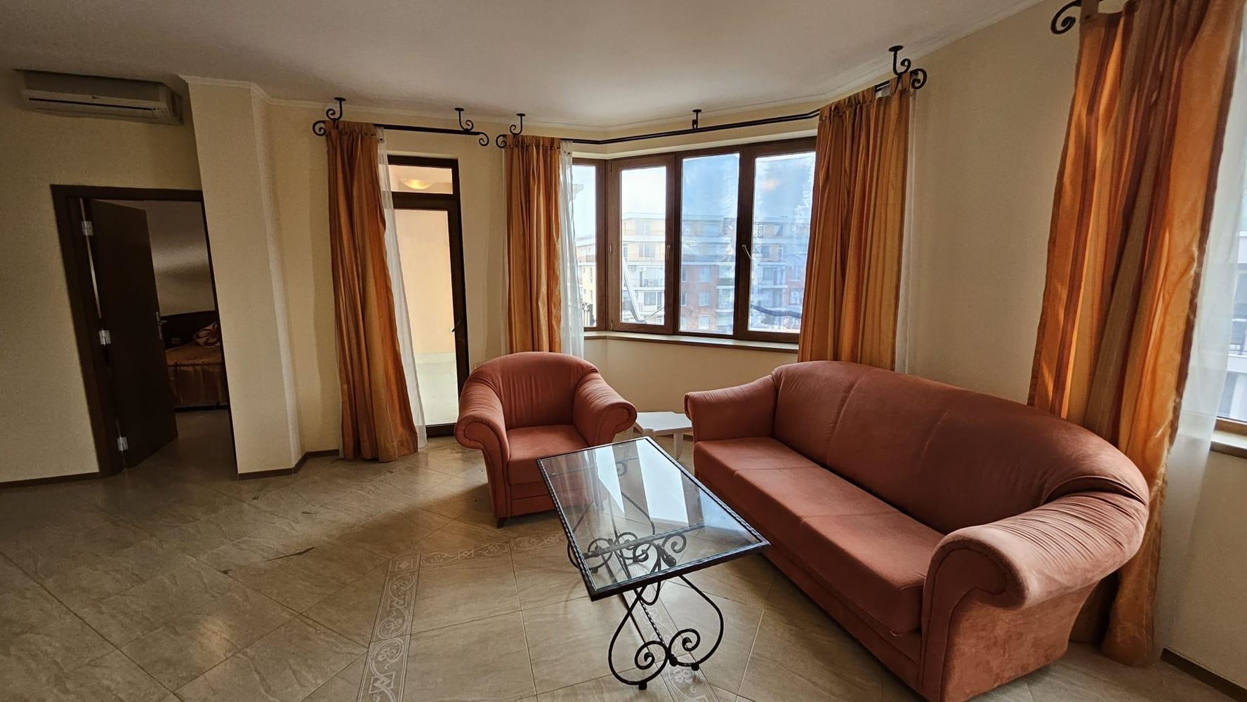 Apartament z jedną sypialnią w Słonecznym Brzegu – przestronność, udogodnienia i wszystko, co niezbędne do komfortowego życia