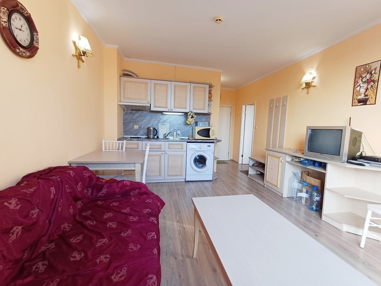 Elegancki apartament z jedną sypialnią 100 metrów od plaży w prestiżowym kompleksie w Słonecznym Brzegu