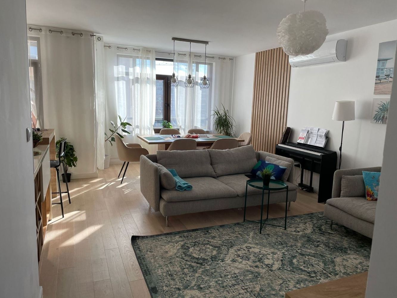 Przestronne pięciopokojowe mieszkanie z panoramą morza w Pomorie – komfort, styl i funkcjonalność dla dużej rodziny