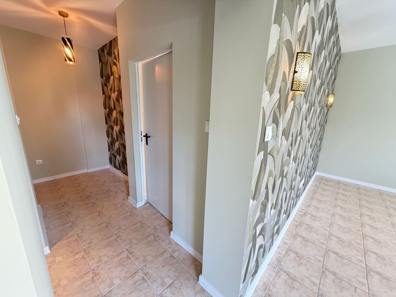 Jasny i przestronny apartament z jedną sypialnią i pięknym widokiem na basen na granicy Słonecznego Brzegu i Świętego Własu
