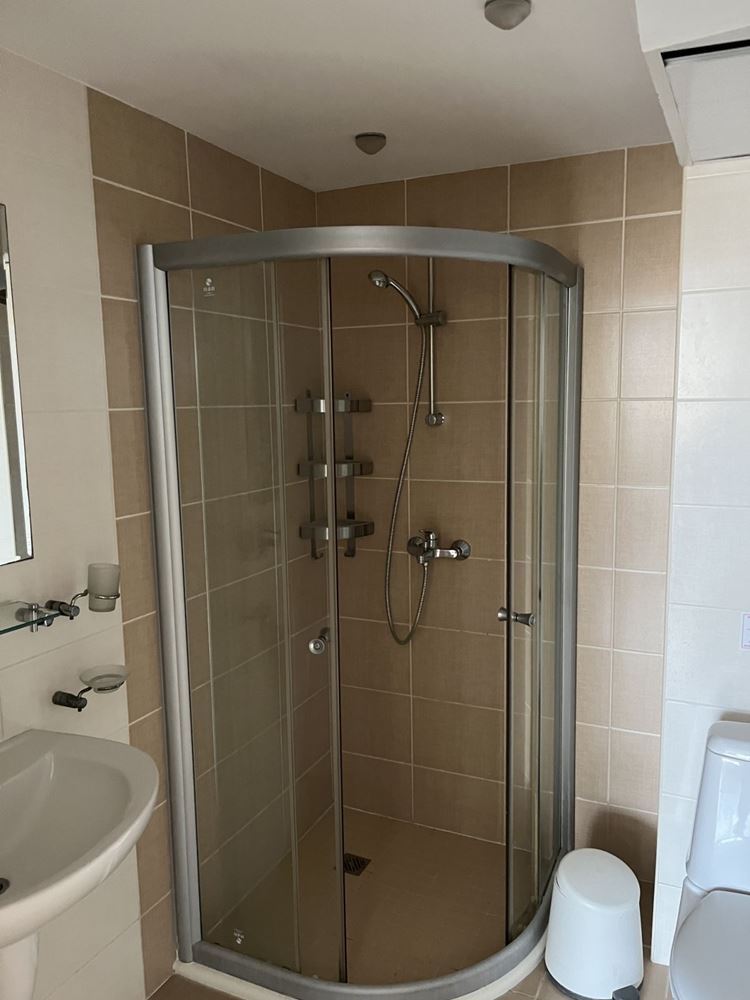 Obzor – umeblowane mieszkanie z jedną sypialnią na pierwszej linii z panoramicznym widokiem na morze