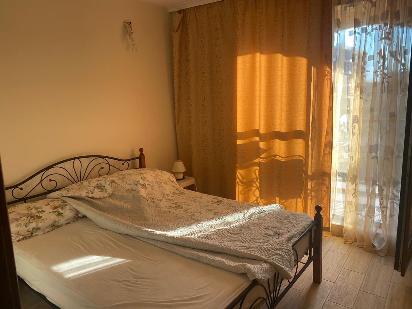 Piękny apartament z jedną sypialnią w Rawdzie z basenami i doskonałymi udogodnieniami – idealny na wakacje i inwestycję