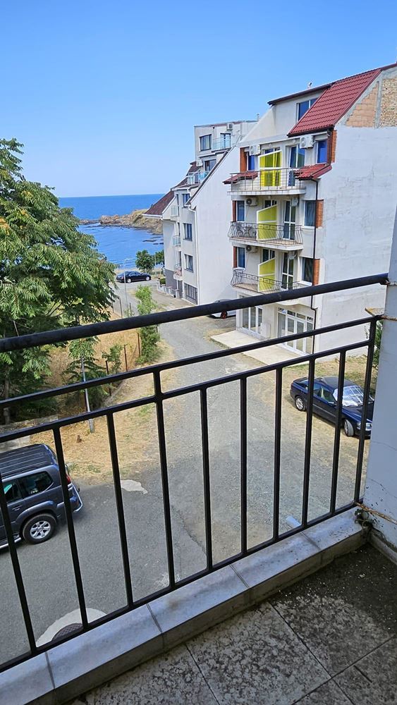 Apartament z jedną sypialnią i widokiem na morze w Achtopolu – tylko 50 metrów od plaży, bez opłaty za utrzymanie