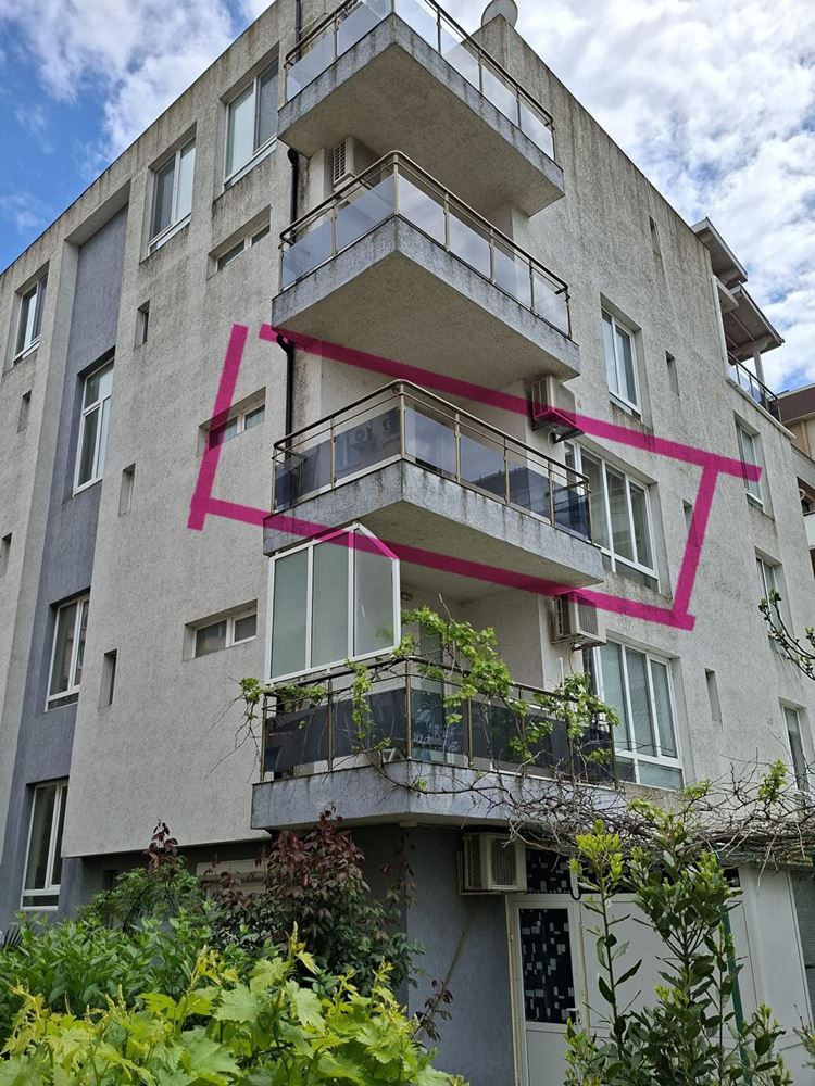 Przestronne i w pełni umeblowane studio w Pomorie – tylko 300 metrów od morza