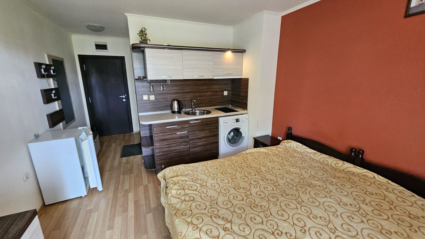 Przytulne studio w nowoczesnym kompleksie w Słonecznym Brzegu z basenem i siłownią, w krótkim spacerze od plaży