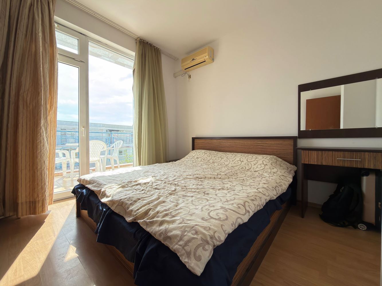 Przestronny czteropokojowy mezonet z panoramicznymi widokami – komfort i styl w sercu spokoju