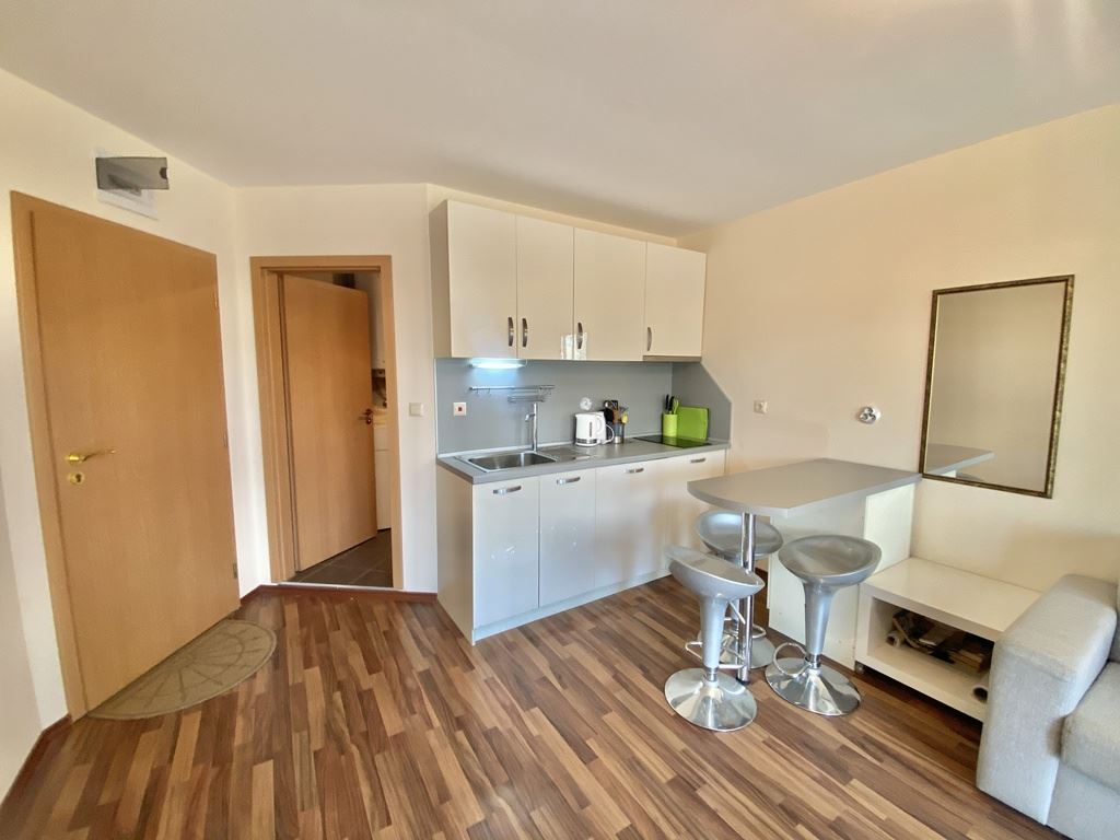 Stylowe studio na Słonecznym Brzegu – gotowe do zamieszkania lub wynajmu, kilka minut od plaży