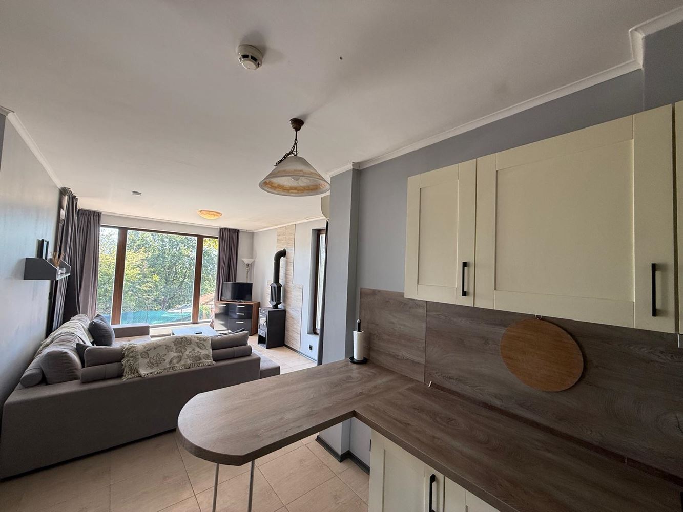 Przestronny apartament z dwiema sypialniami i pięknym widokiem w spokojnym kompleksie w pobliżu Słonecznego Brzegu