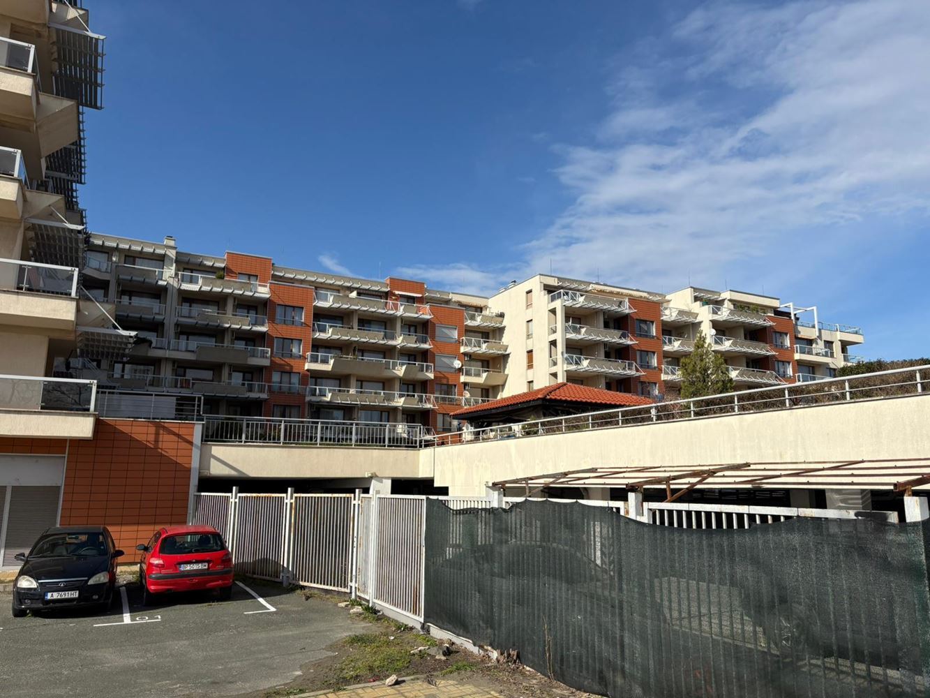  Panoramiczne mieszkanie dwupokojowe na pierwszej linii morza w Pomorie z bezpośrednim widokiem na morze