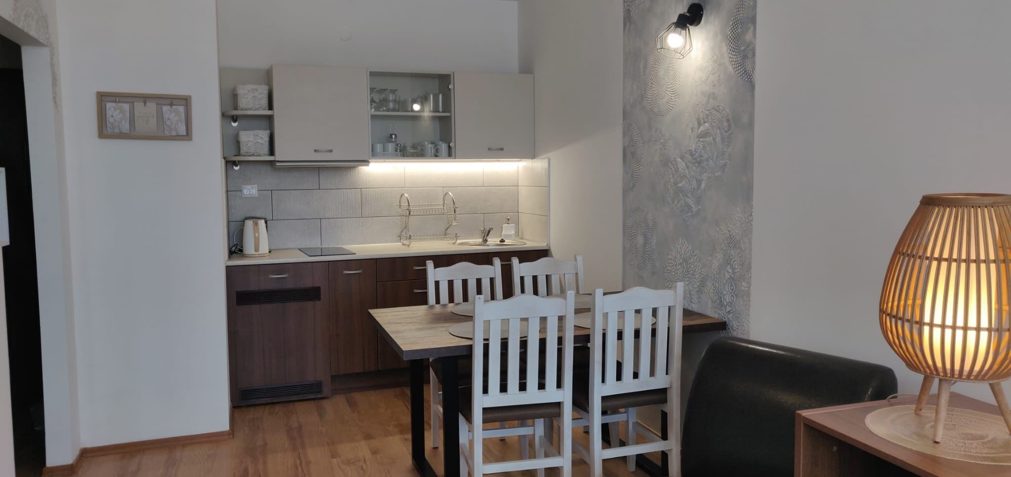 Przestronny apartament z jedną sypialnią i częściowym widokiem na morze – Słoneczny Brzeg, 100 m od plaży