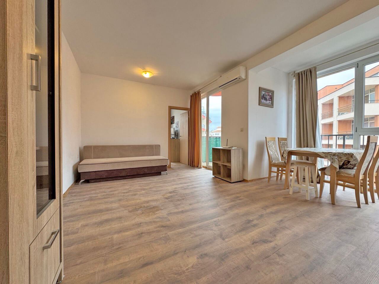 Mieszkanie z jedną sypialnią z widokiem na basen w prestiżowym kompleksie w Słonecznym Brzegu