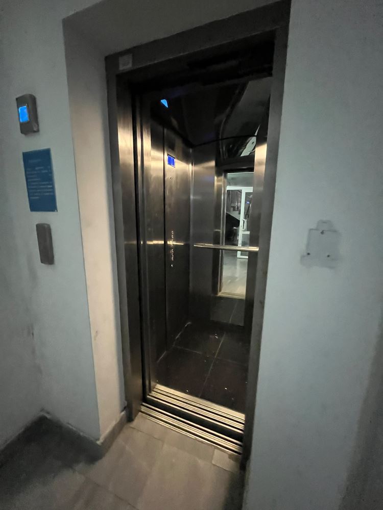 Apartament z dwiema sypialniami w pierwszej linii brzegowej w Pomorie z imponującą panoramą morza