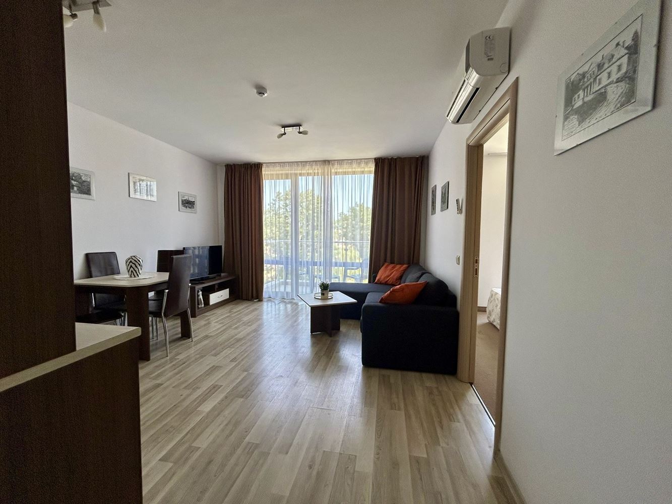 Polski Przytulny apartament z jedną sypialnią w Słonecznym Brzegu – idealna nieruchomość do zamieszkania, wypoczynku i bezpiecznej inwestycji