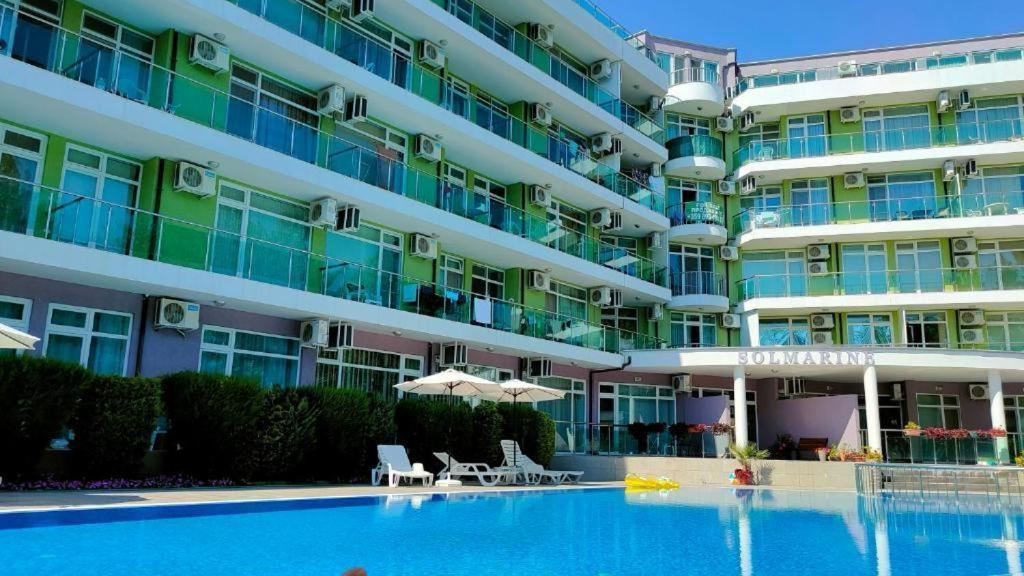 Przestronny apartament z jedną sypialnią w nowoczesnym kompleksie w sercu Słonecznego Brzegu – doskonała inwestycja i gotowy do zamieszkania