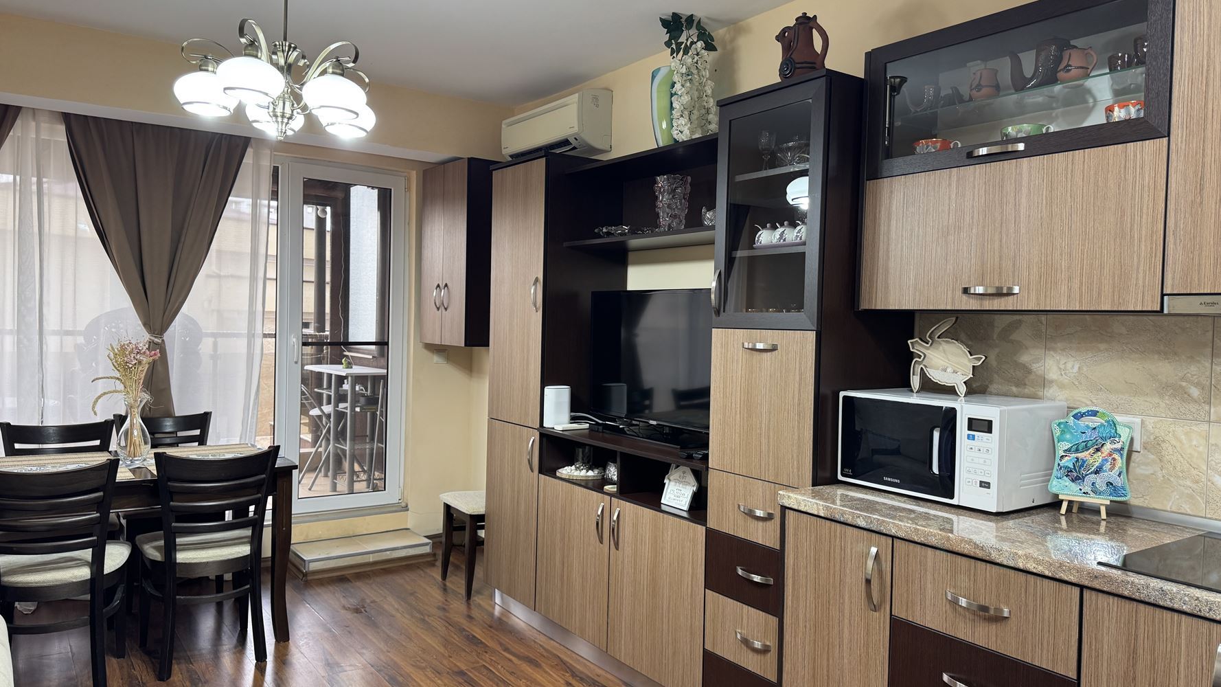 Apartament z jedną sypialnią w Starym Mieście w Pomorie – bez opłaty za utrzymanie, doskonała nieruchomość w malowniczej okolicy