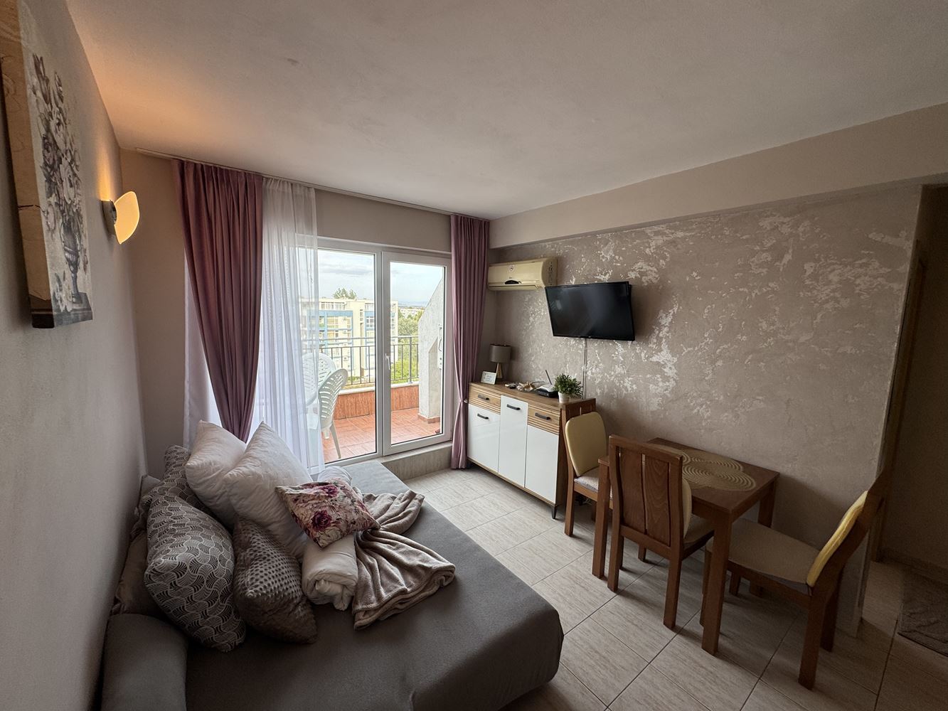 Apartament z jedną sypialnią i panoramicznym widokiem w sercu Słonecznego Brzegu
