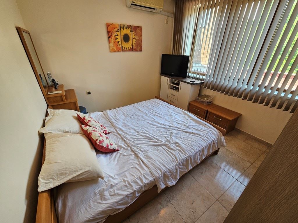 Panoramiczny apartament z dwiema sypialniami kilka metrów od plaży w Elenite z niesamowitym widokiem na zatokę