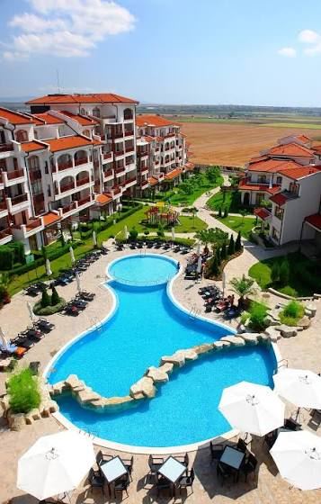 Komfort i spokój nad morzem – przestronny apartament z jedną sypialnią w Aheloy