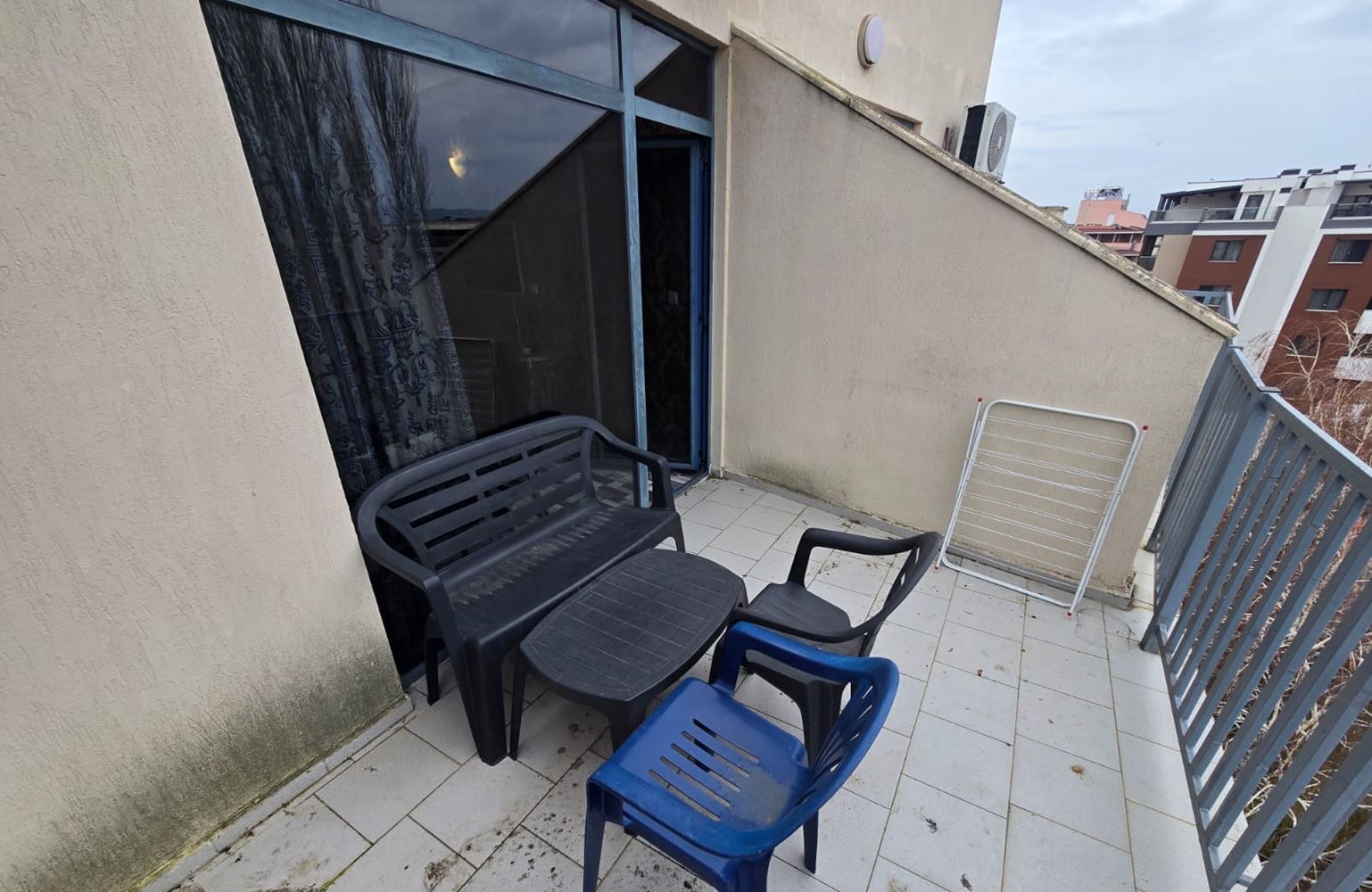 Stylowe studio w centrum Słonecznego Brzegu z widokiem na park i miasto