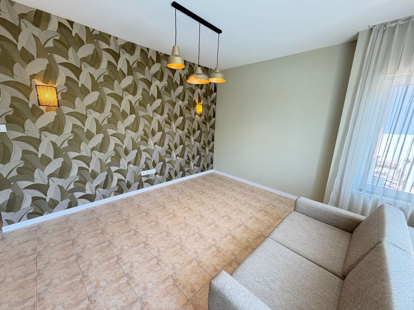 Jasny i przestronny apartament z jedną sypialnią i pięknym widokiem na basen na granicy Słonecznego Brzegu i Świętego Własu