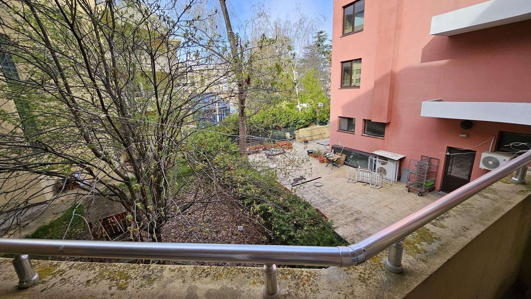 Mieszkanie z jedną sypialnią 200 m od plaży w Słonecznym Brzegu – doskonała lokalizacja i potencjał inwestycyjny