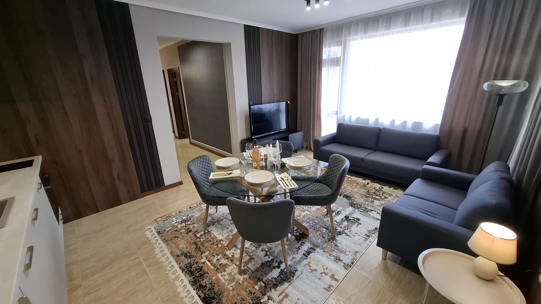 Luksusowy apartament z dwiema sypialniami przy pierwszej linii morza w Świętym Własie – wyjątkowa morska atmosfera i prestiżowy komfort