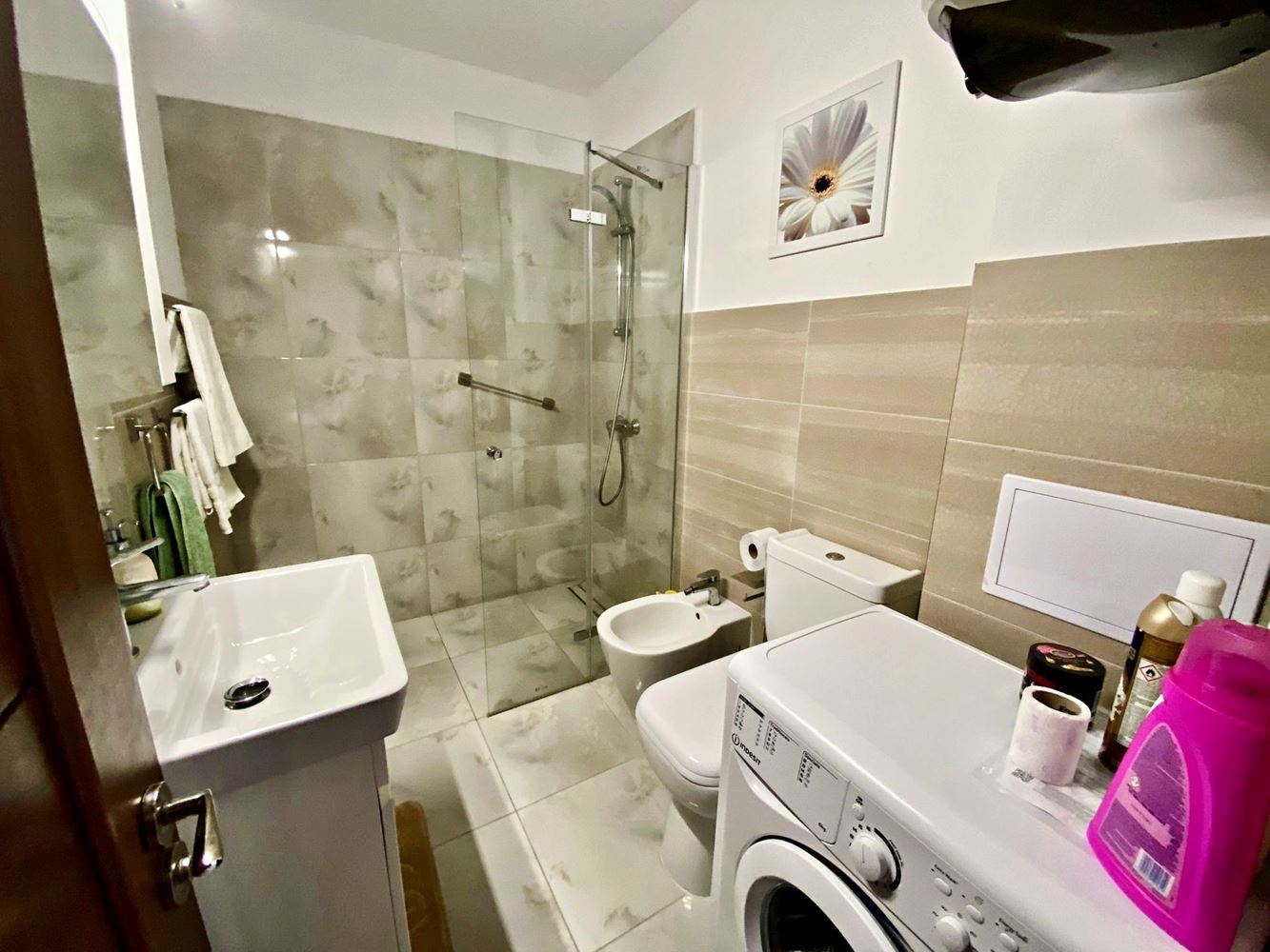 Luksusowy apartament z dwiema sypialniami na pierwszej linii brzegowej w strefie VIP w Sweti Własie