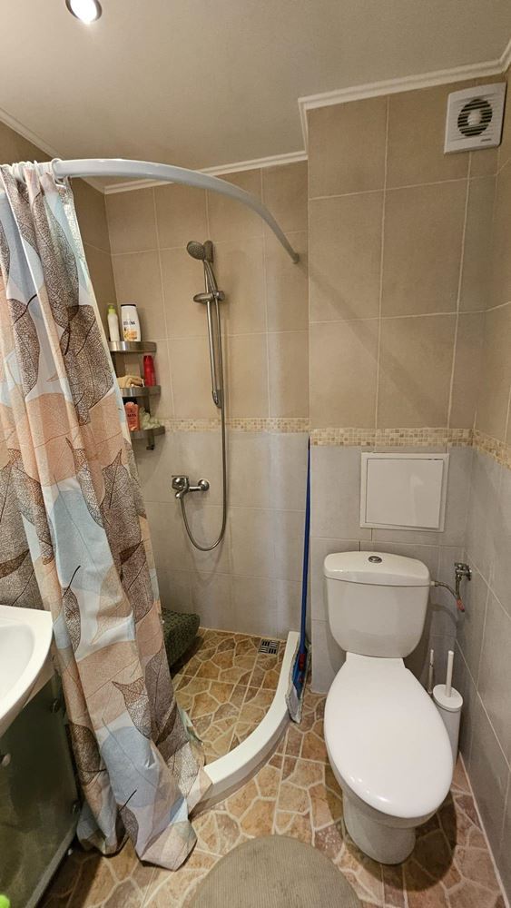 Nadmorski komfort w Nesebyrze – apartament z jedną sypialnią kilka kroków od plaży, bez opłaty za utrzymanie
