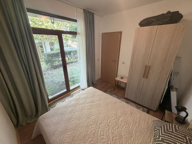 Komfort i spokój nad morzem – przestronny apartament z jedną sypialnią w Aheloy