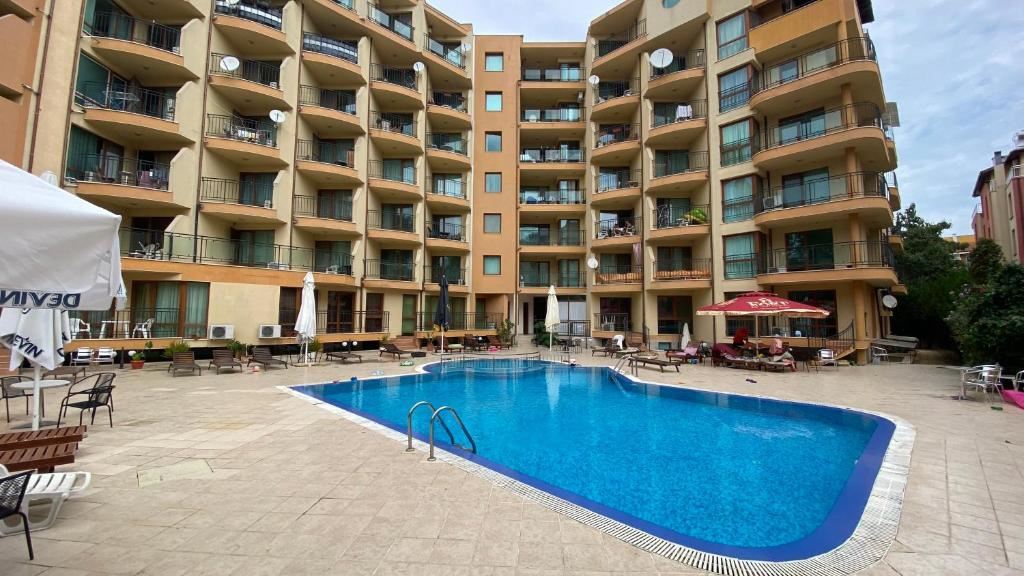 Przestronne mieszkanie z jedną sypialnią 5 minut od plaży w Słonecznym Brzegu – umeblowane i gotowe do zamieszkania