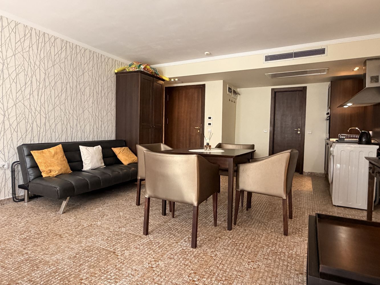 Ekskluzywne studio z ogrodem i bezpośrednim dostępem do basenu – 100 m od morza w Słonecznym Brzegu