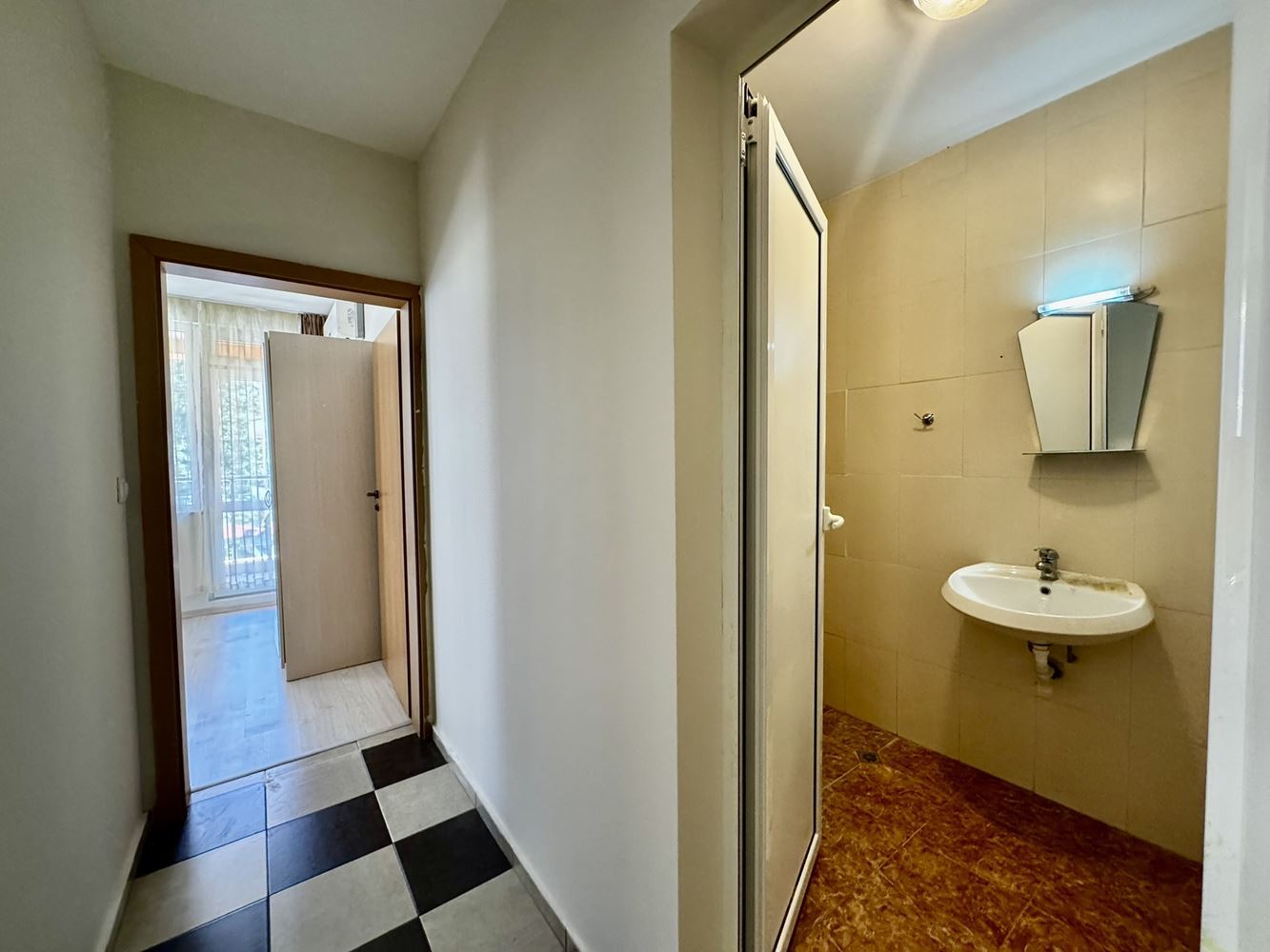 Odkryj swój nowy dom nad morzem - apartament z dwiema sypialniami w centralnej części Słonecznego Brzegu
