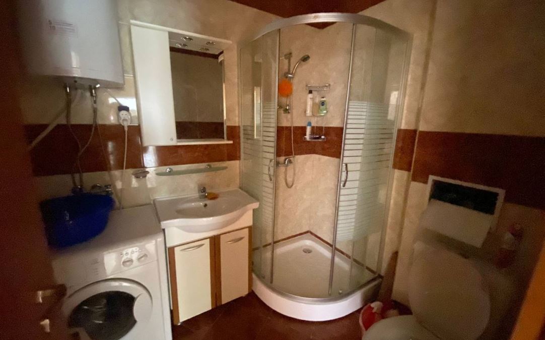 Apartament z dwiema sypialniami z widokiem na morze na pierwszej linii w Elenite – komfort, natura i spokój