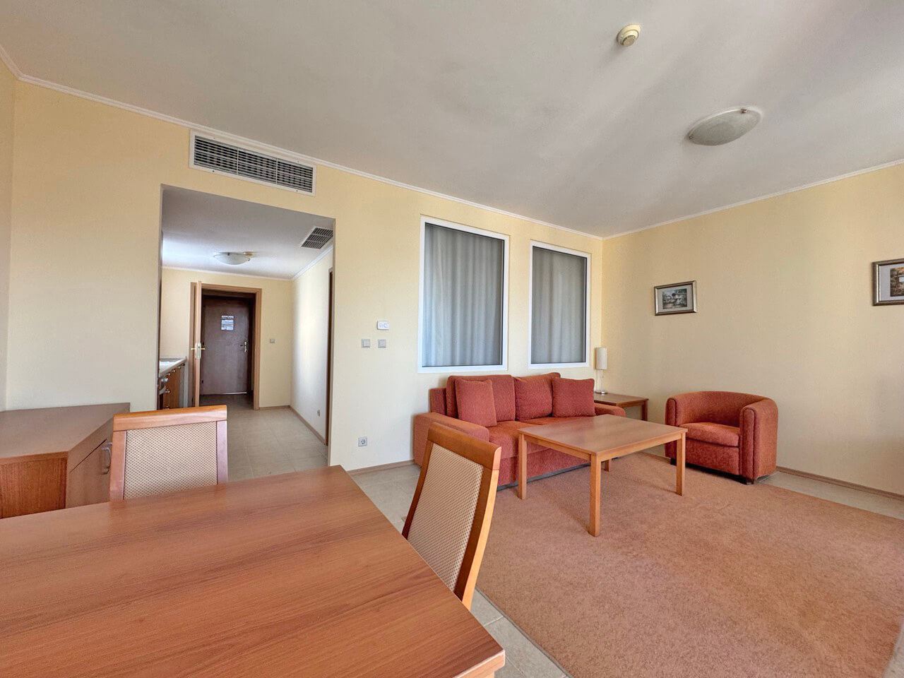 Ekskluzywny apartament z jedną sypialnią w pierwszej linii brzegowej w Pomorie – luksus, prestiż i inwestycja z natychmiastowym zwrotem