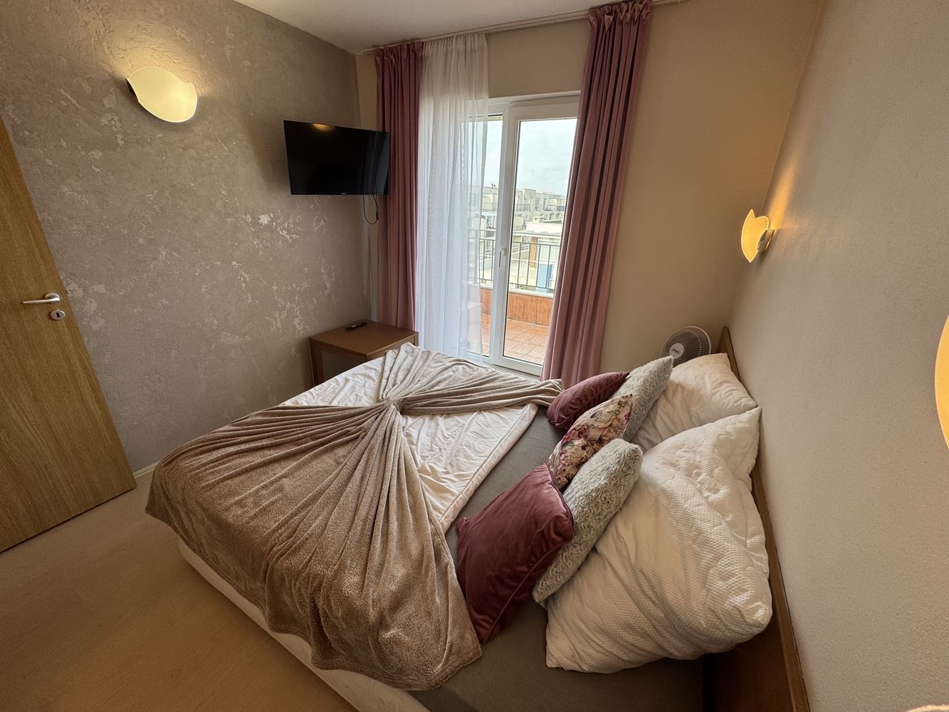 Apartament z jedną sypialnią i panoramicznym widokiem w sercu Słonecznego Brzegu