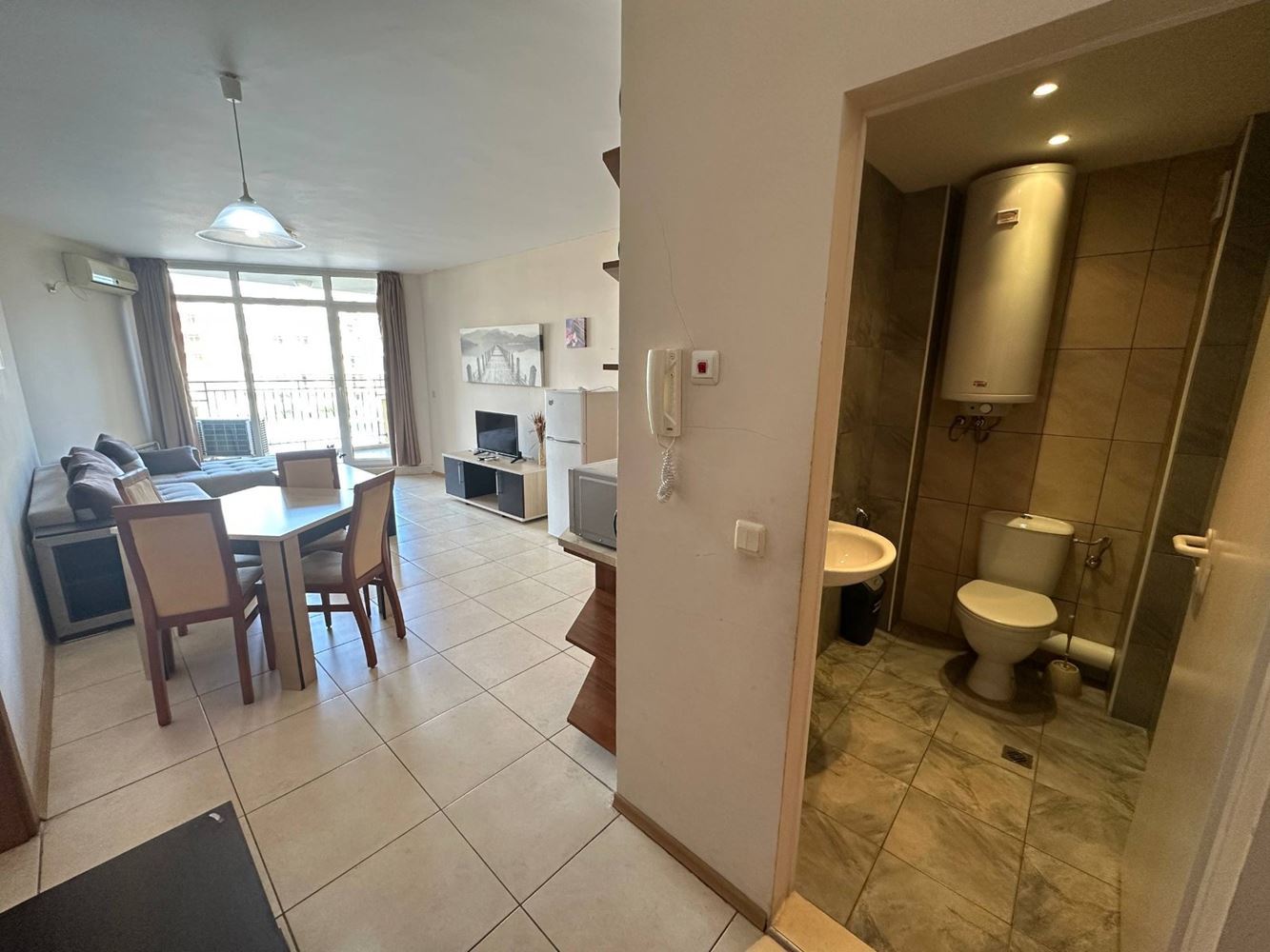 Luksus nad morzem w pierwszej linii – przestronny apartament z dwiema sypialniami i widokiem na morze w Aheloy