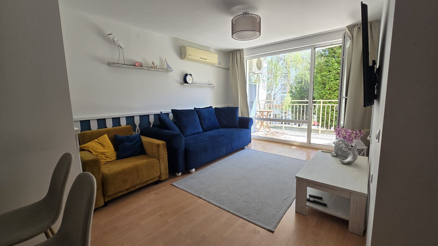 Stylowy apartament z jedną sypialnią w elitarnym kompleksie w Świętym Własie – komfort, spokój i całoroczna wygoda